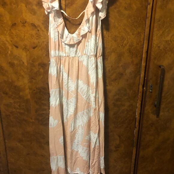 Tropical flirty wrap dress - Picture 2 of 6